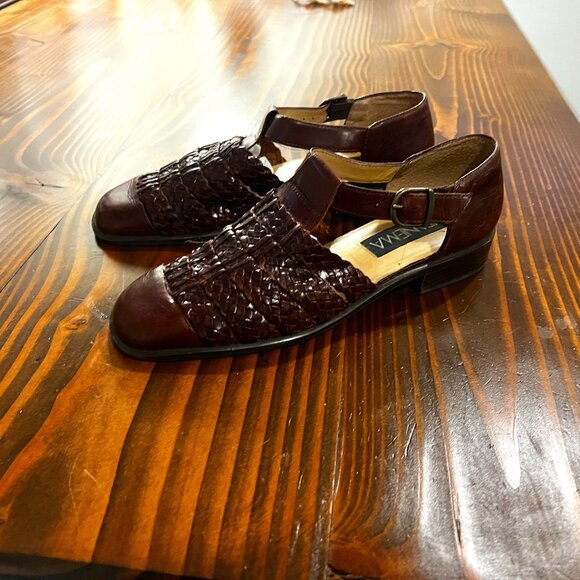 Ipanema Shoes - 🛍️  90s Normcore Ipanema T-Strap Fisherman’s Sandals - 8 - Brown Woven Leather